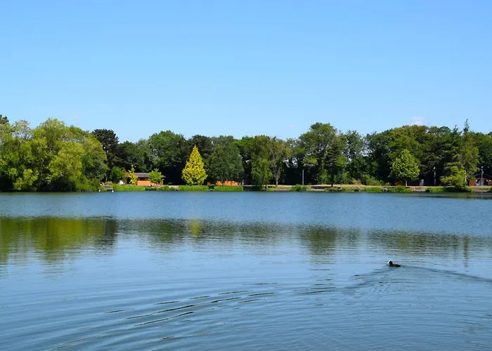 Beech 6 Hot Tub בית נופש